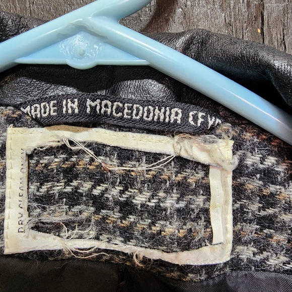 Women's wool jacket with leather collar - Picture 4 of 6